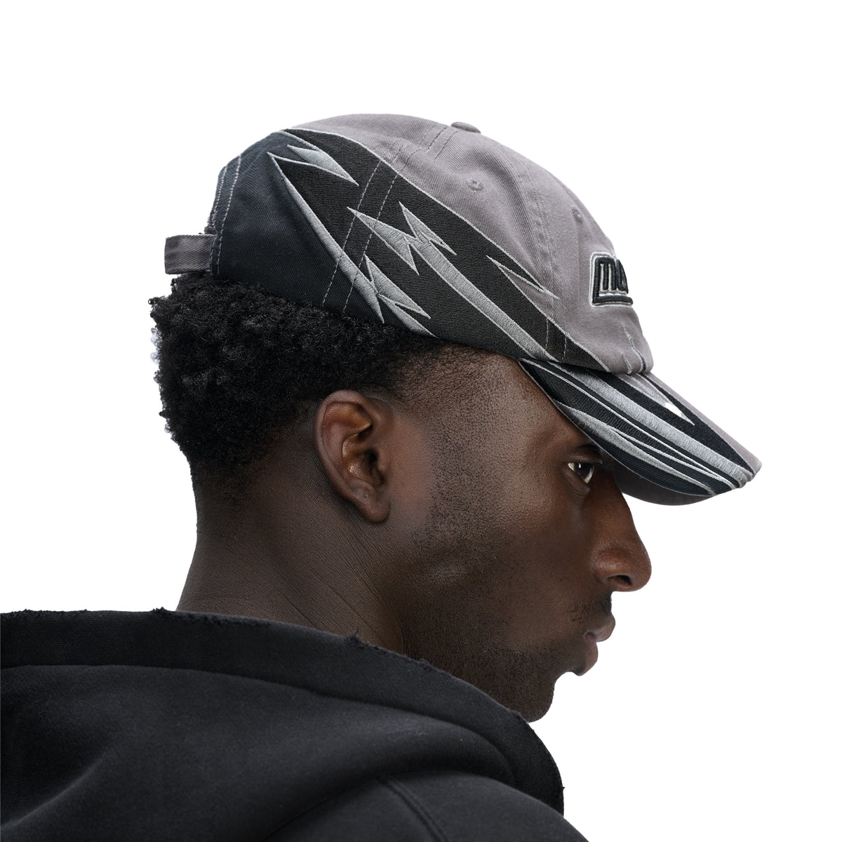 "DISRUPTED RAZOR" HAT