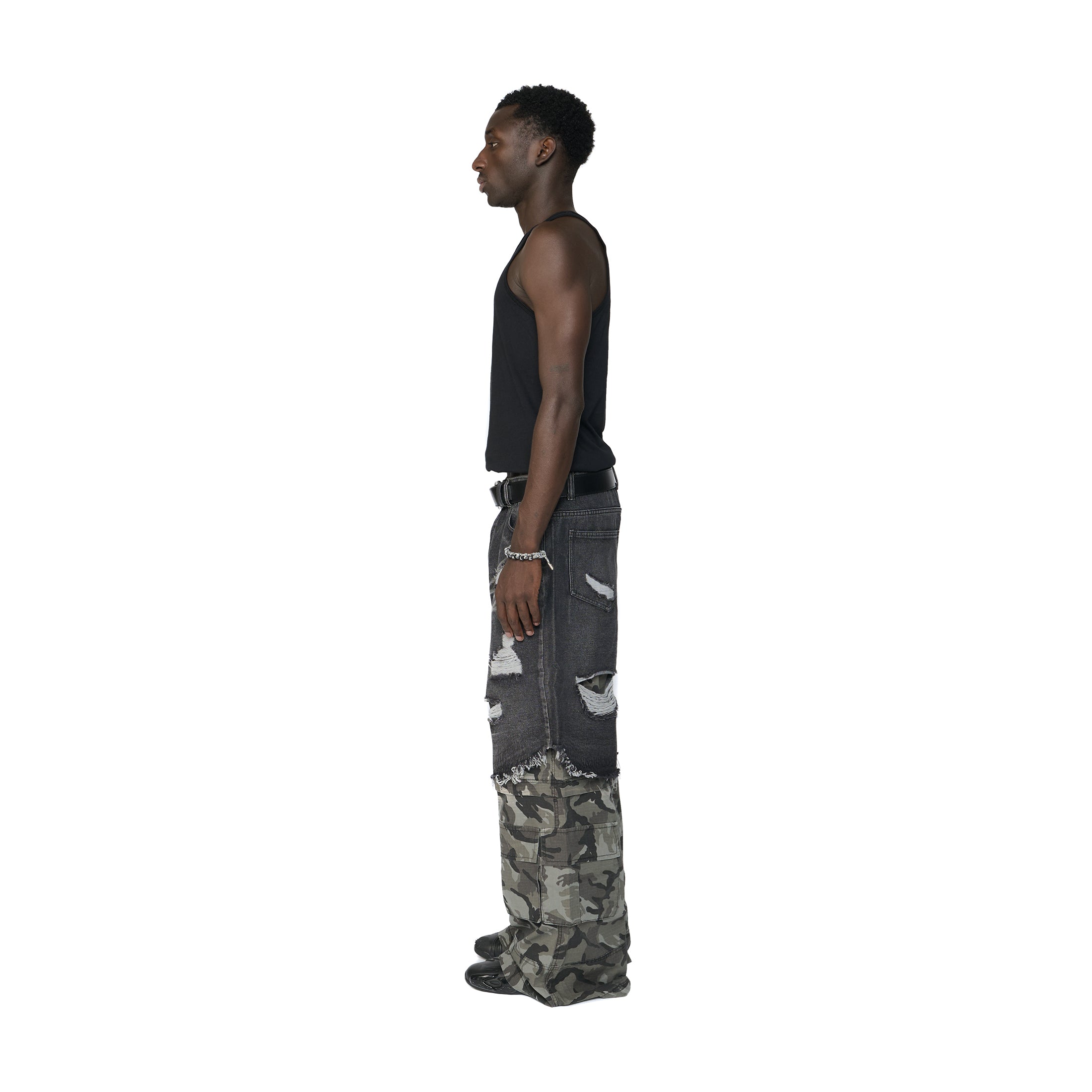 BLACK CAMO DOUBLE LAYERED BAGGY PANTS