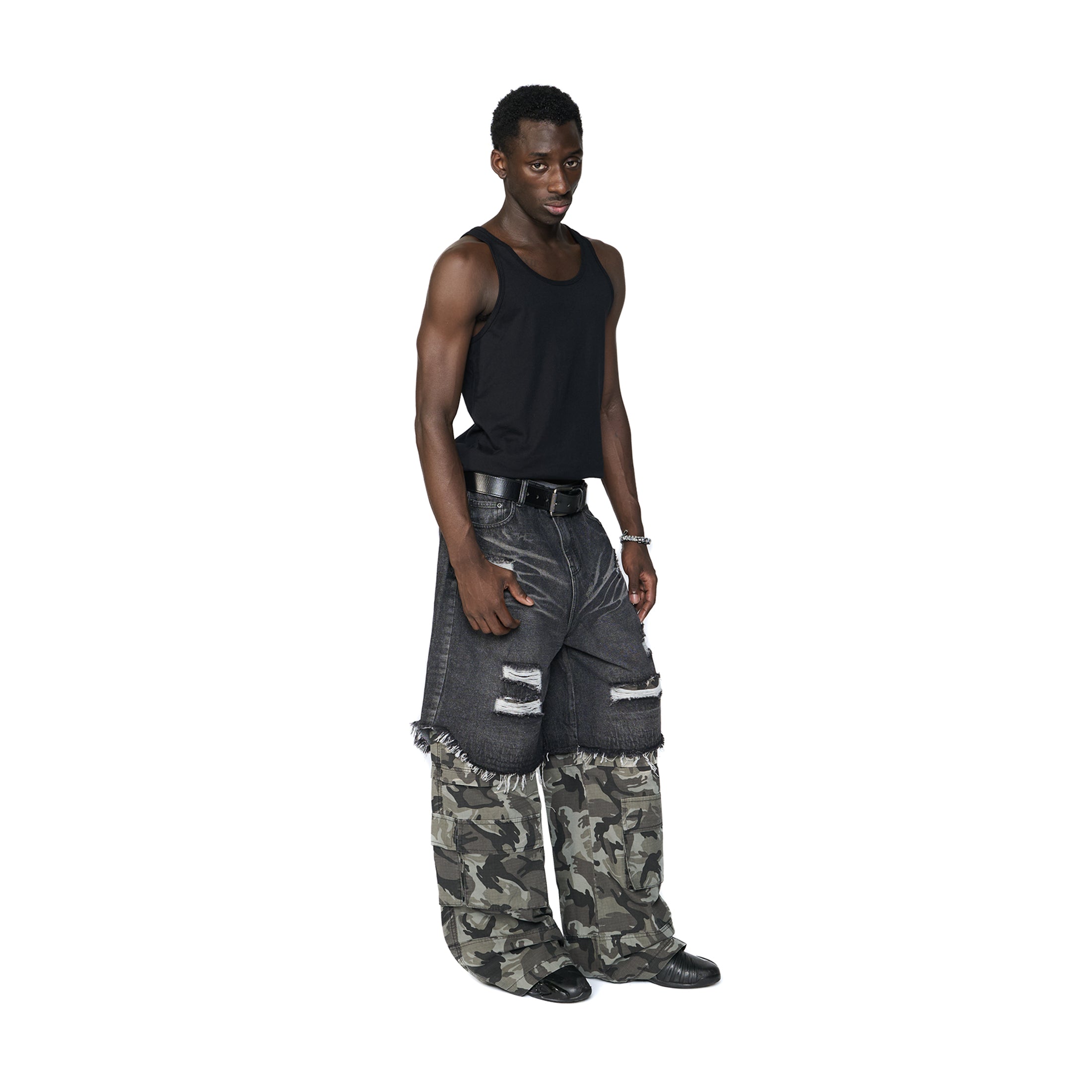 BLACK CAMO DOUBLE LAYERED BAGGY PANTS